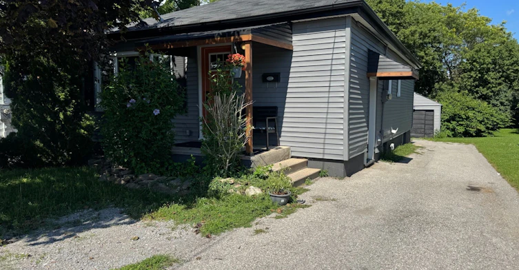 293 Oshawa Boulevard N, Oshawa, ON, L1G 5T2