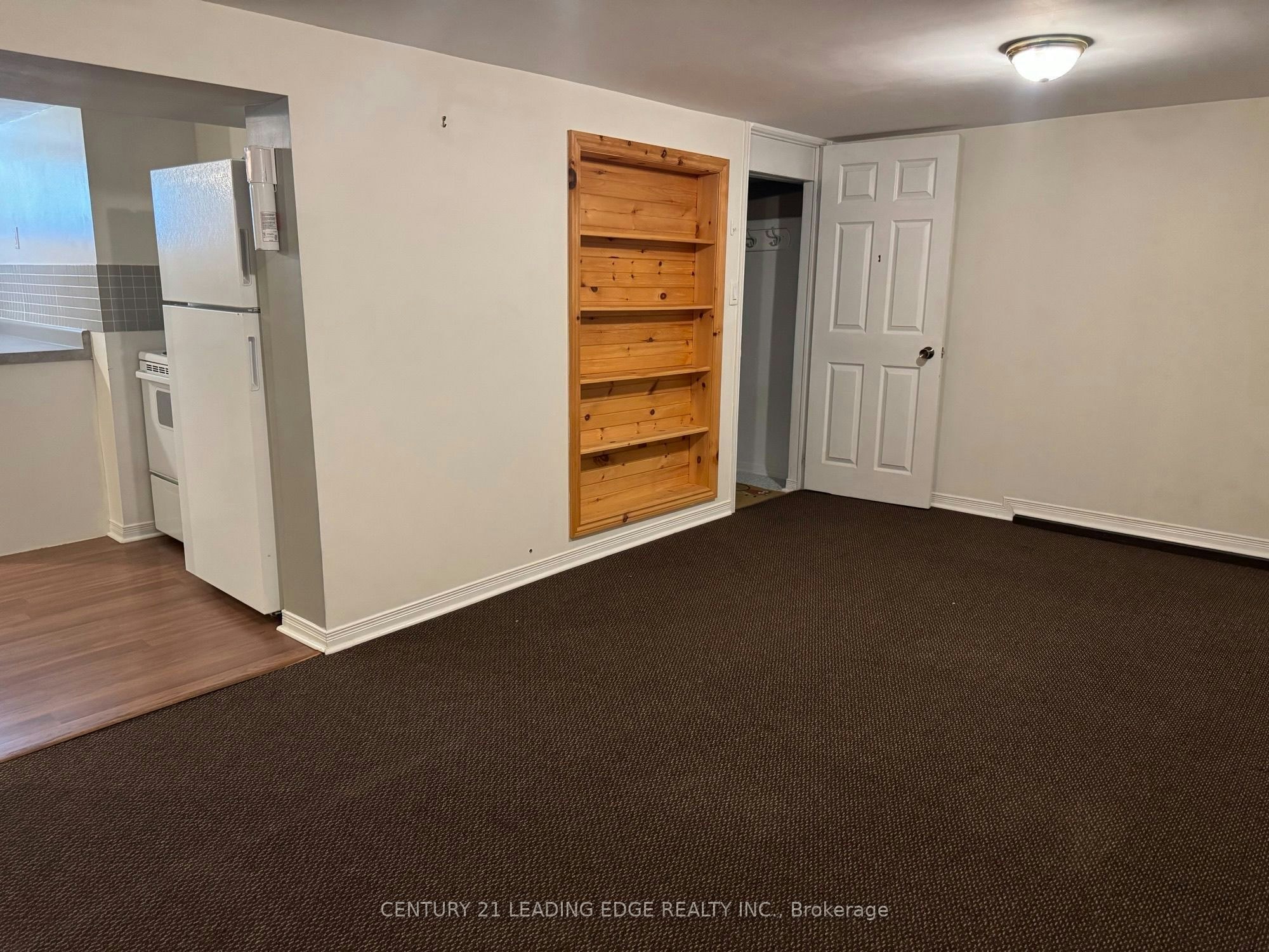 293 Oshawa Boulevard N, Oshawa, ON, L1G 5T2 - 2
