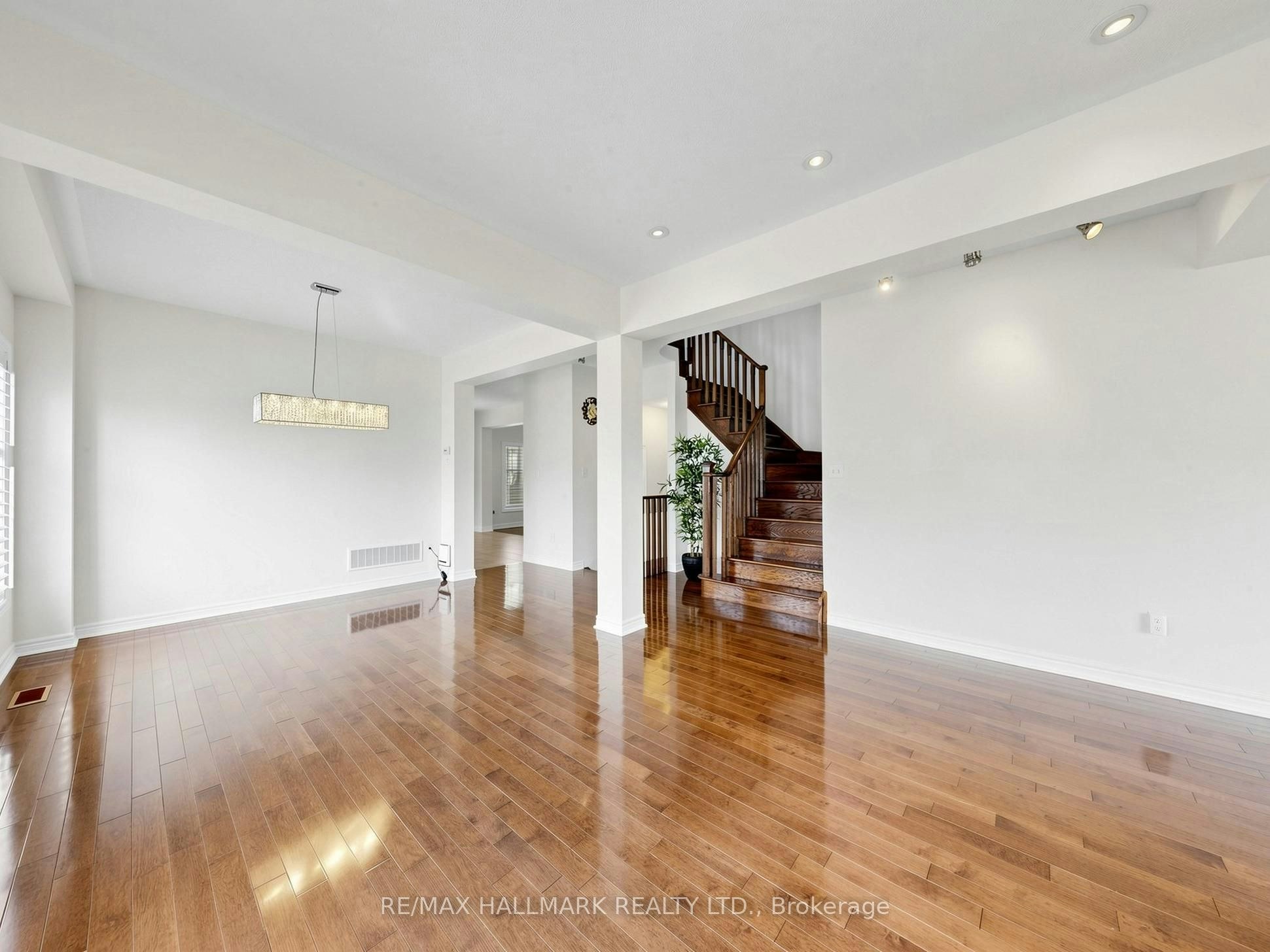 72 Middlecote Drive, Ajax, ON, L1T 0J5 - 7