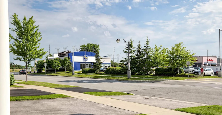 72 Middlecote Drive, Ajax, ON, L1T 0J5 - 3