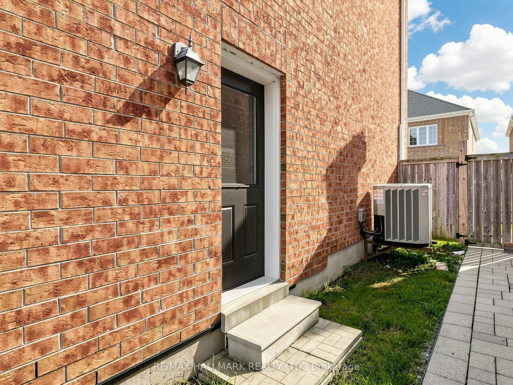 72 Middlecote Drive, Ajax, ON, L1T 0J5 - 49