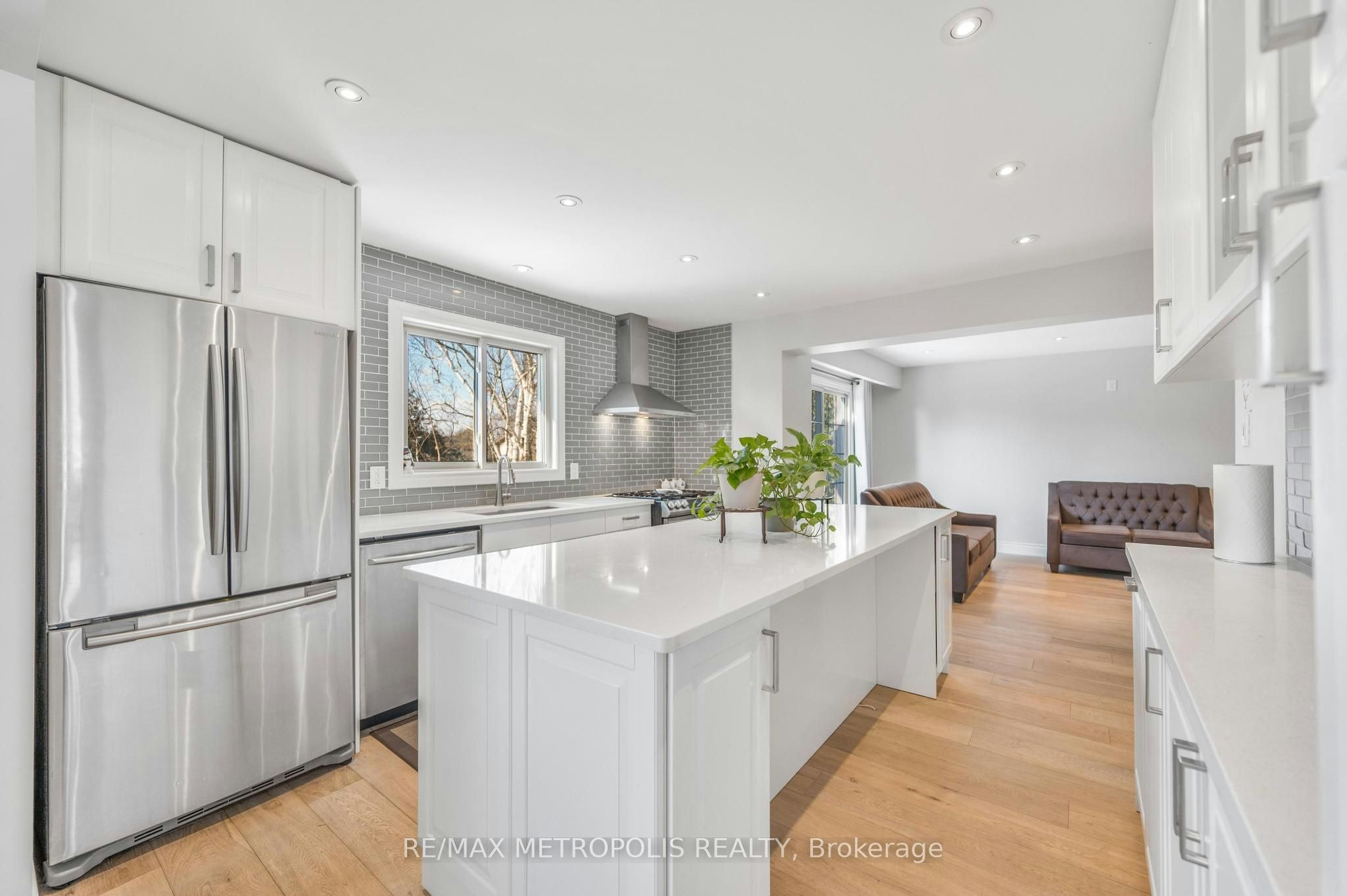 Main-57 Calder Crescent, Whitby, ON, L1N 6M2