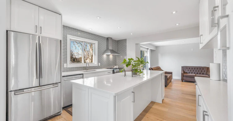 Main-57 Calder Crescent, Whitby, ON, L1N 6M2