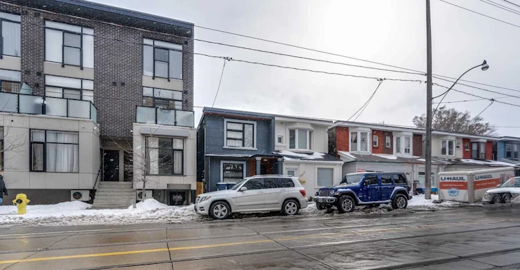 Lower-1319 Gerrard Street E, Toronto, ON, M4L 1Y8 - 26