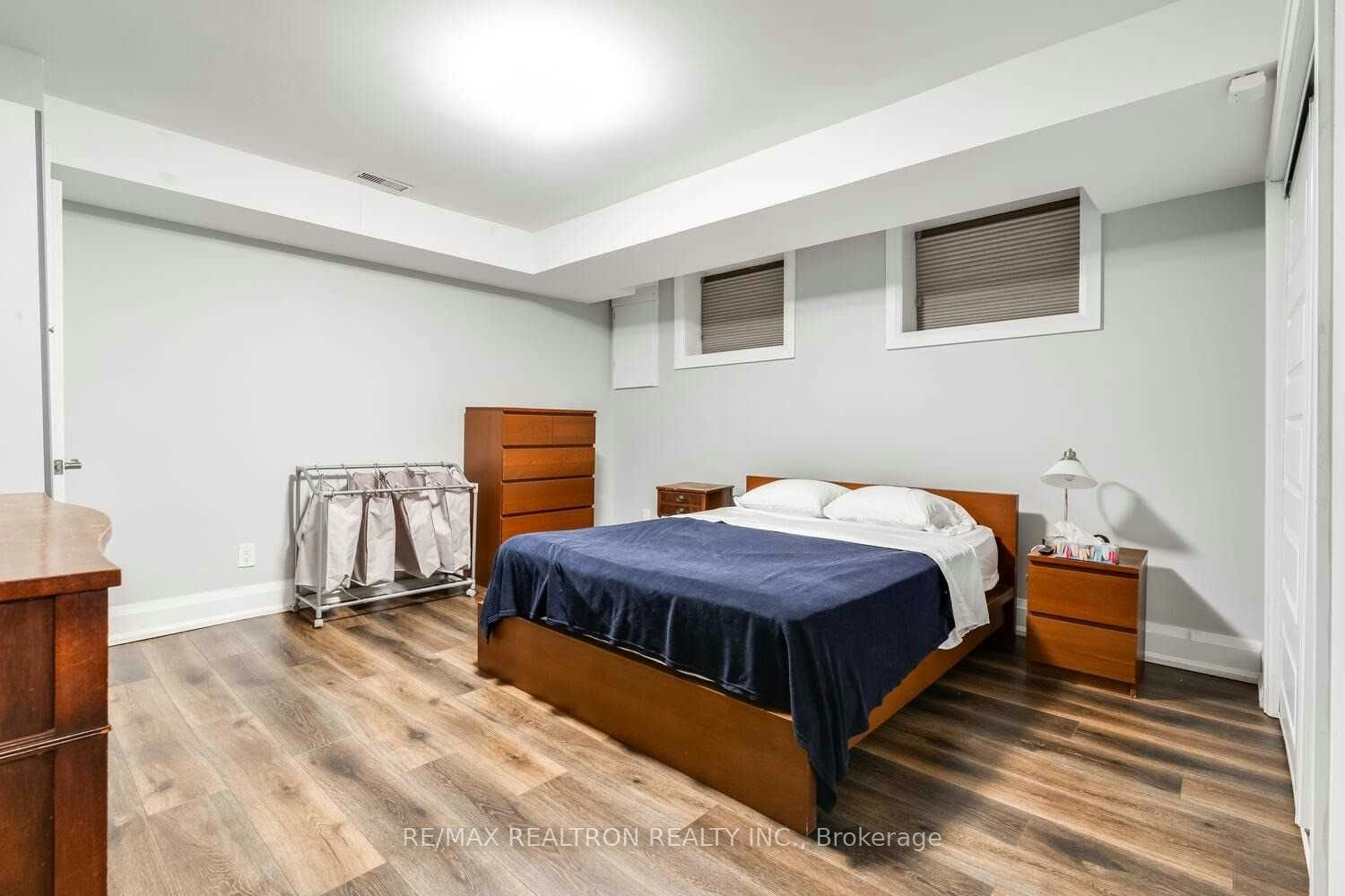 Lower-1319 Gerrard Street E, Toronto, ON, M4L 1Y8 - 16