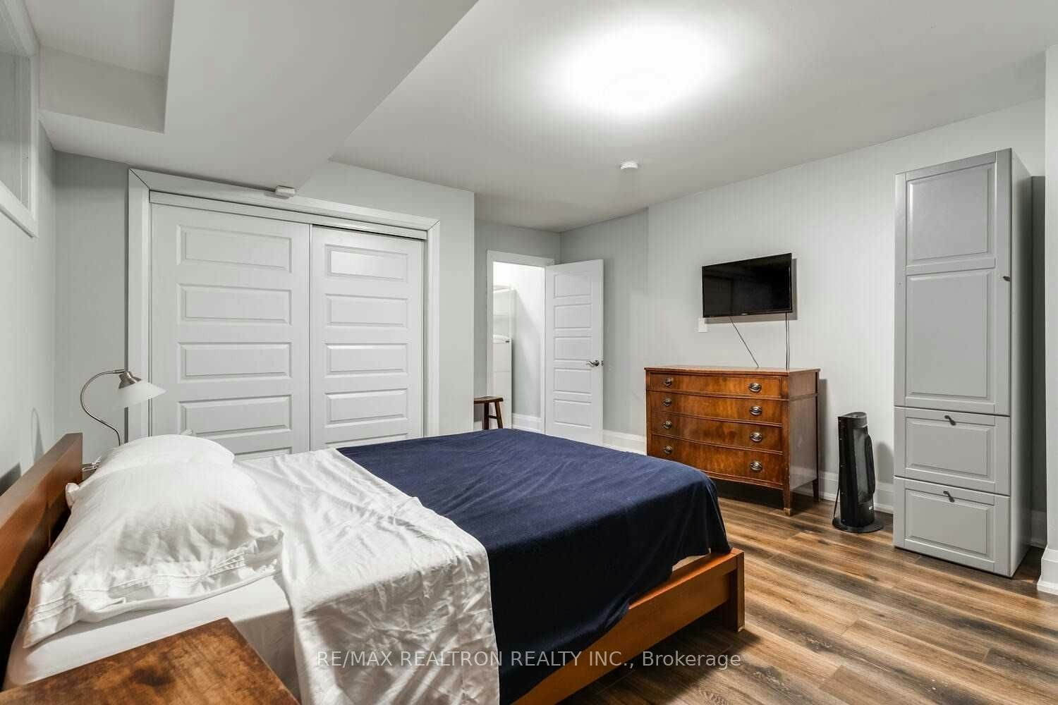 Lower-1319 Gerrard Street E, Toronto, ON, M4L 1Y8 - 18