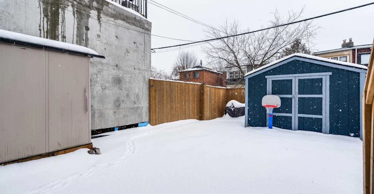 Lower-1319 Gerrard Street E, Toronto, ON, M4L 1Y8 - 21