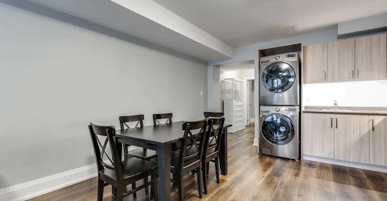 Lower-1319 Gerrard Street E, Toronto, ON, M4L 1Y8 - 12