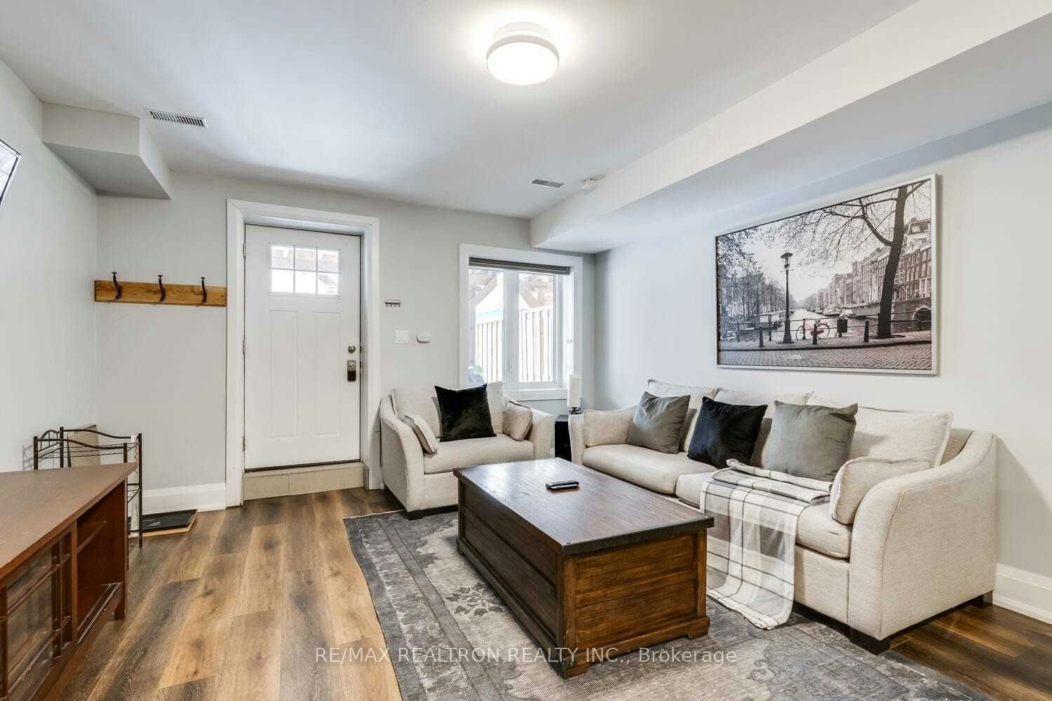 Lower-1319 Gerrard Street E, Toronto, ON, M4L 1Y8 - 2