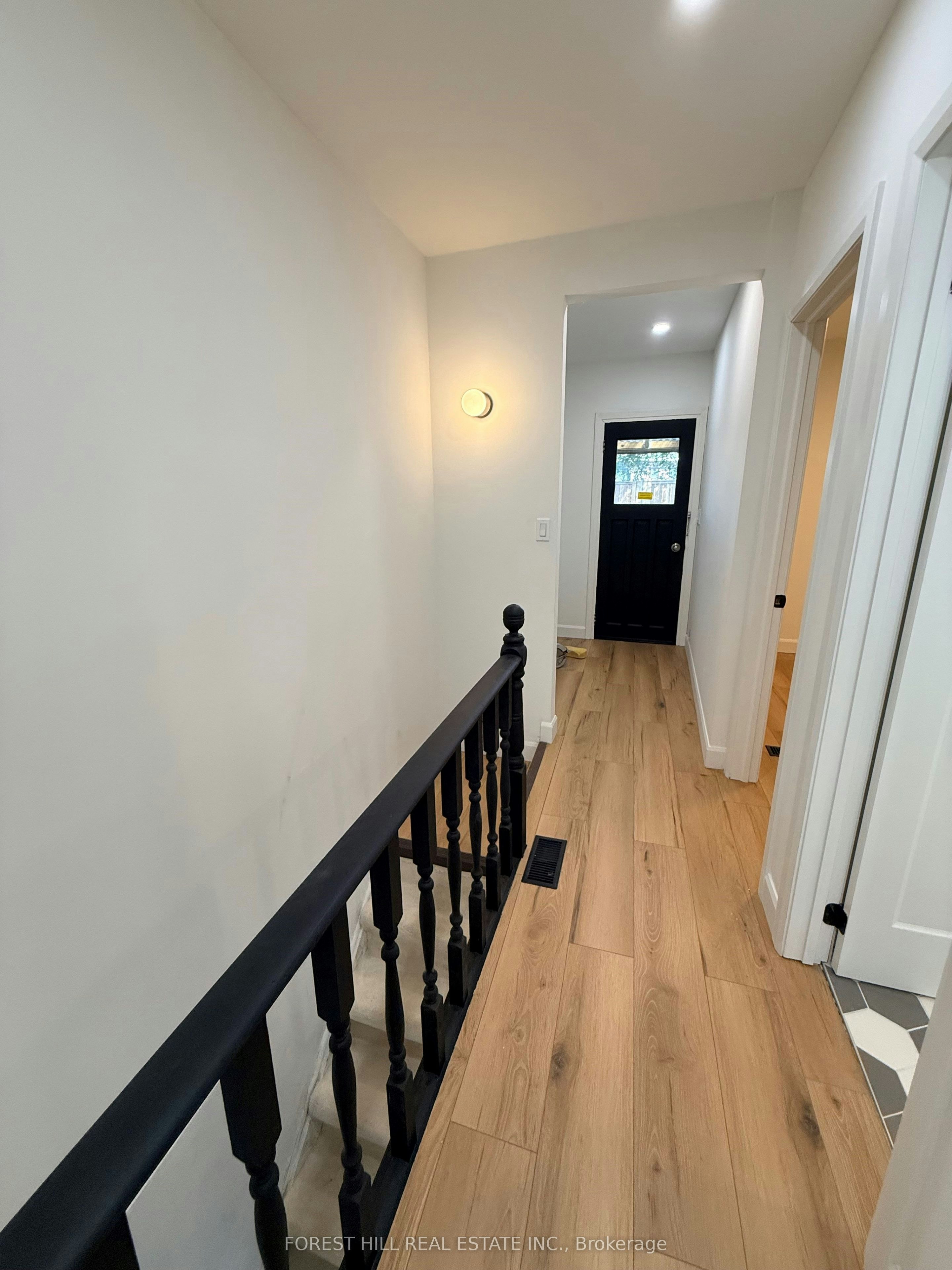 132 Hazelwood Avenue, Toronto, ON, M4J 1K5 - 6