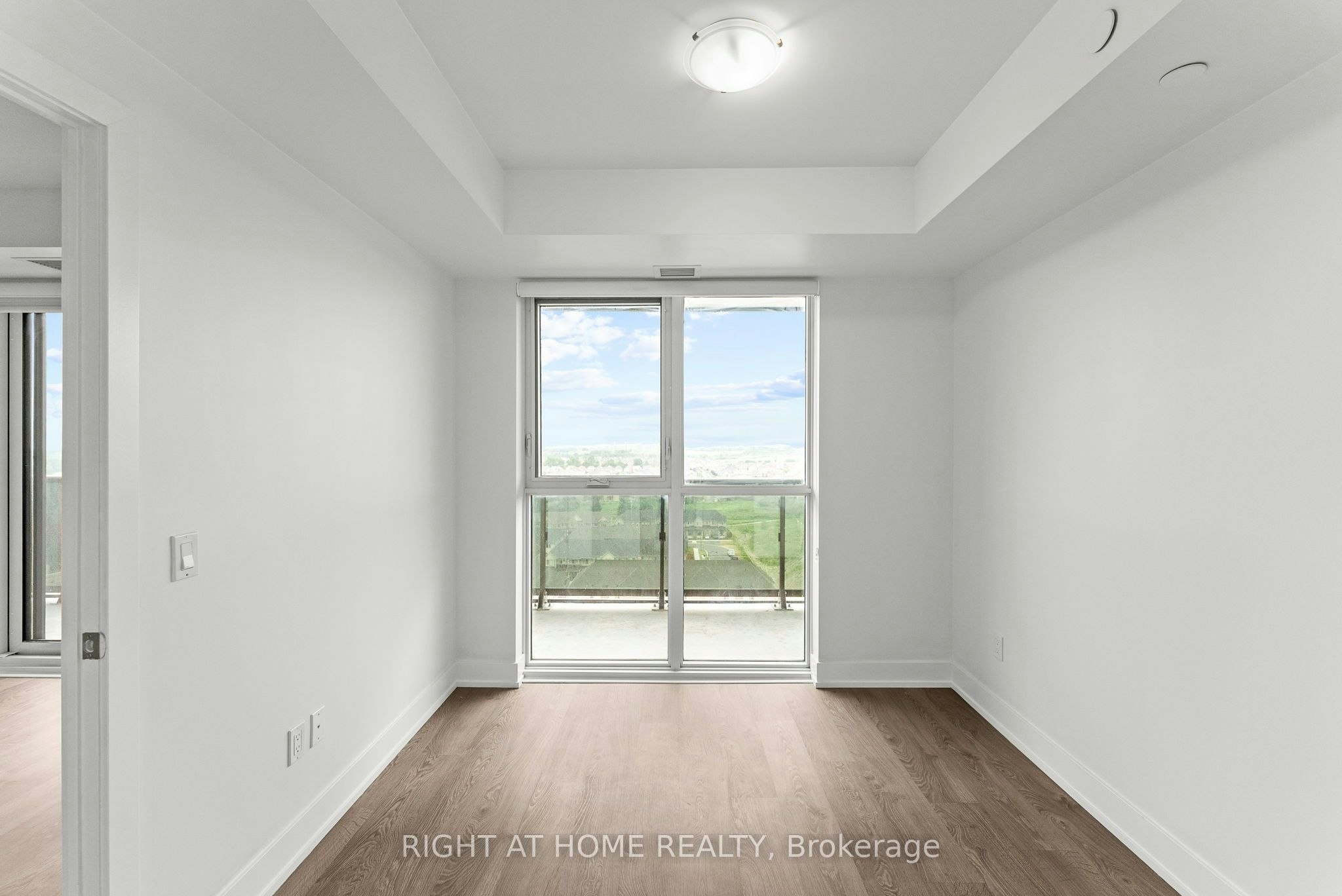 1204-2550 Simcoe Street N, Oshawa, ON, L1L 0R5 - 13