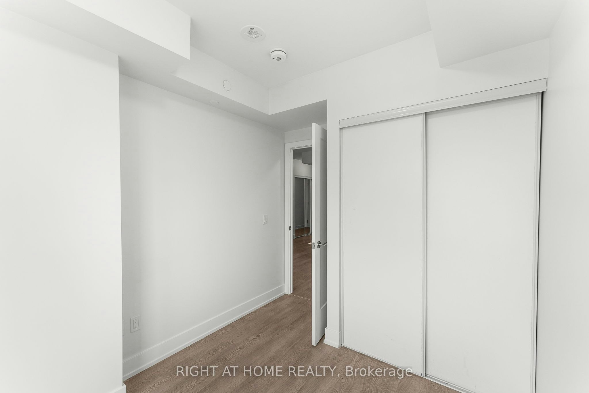 1204-2550 Simcoe Street N, Oshawa, ON, L1L 0R5 - 15