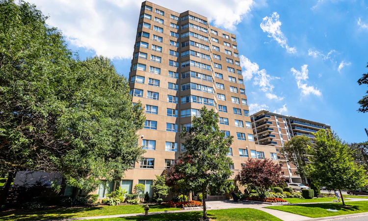 912-4 Park Vista Drive