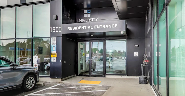 739-1900 Simcoe Street N, Oshawa, ON, L1G 0C1 - 3