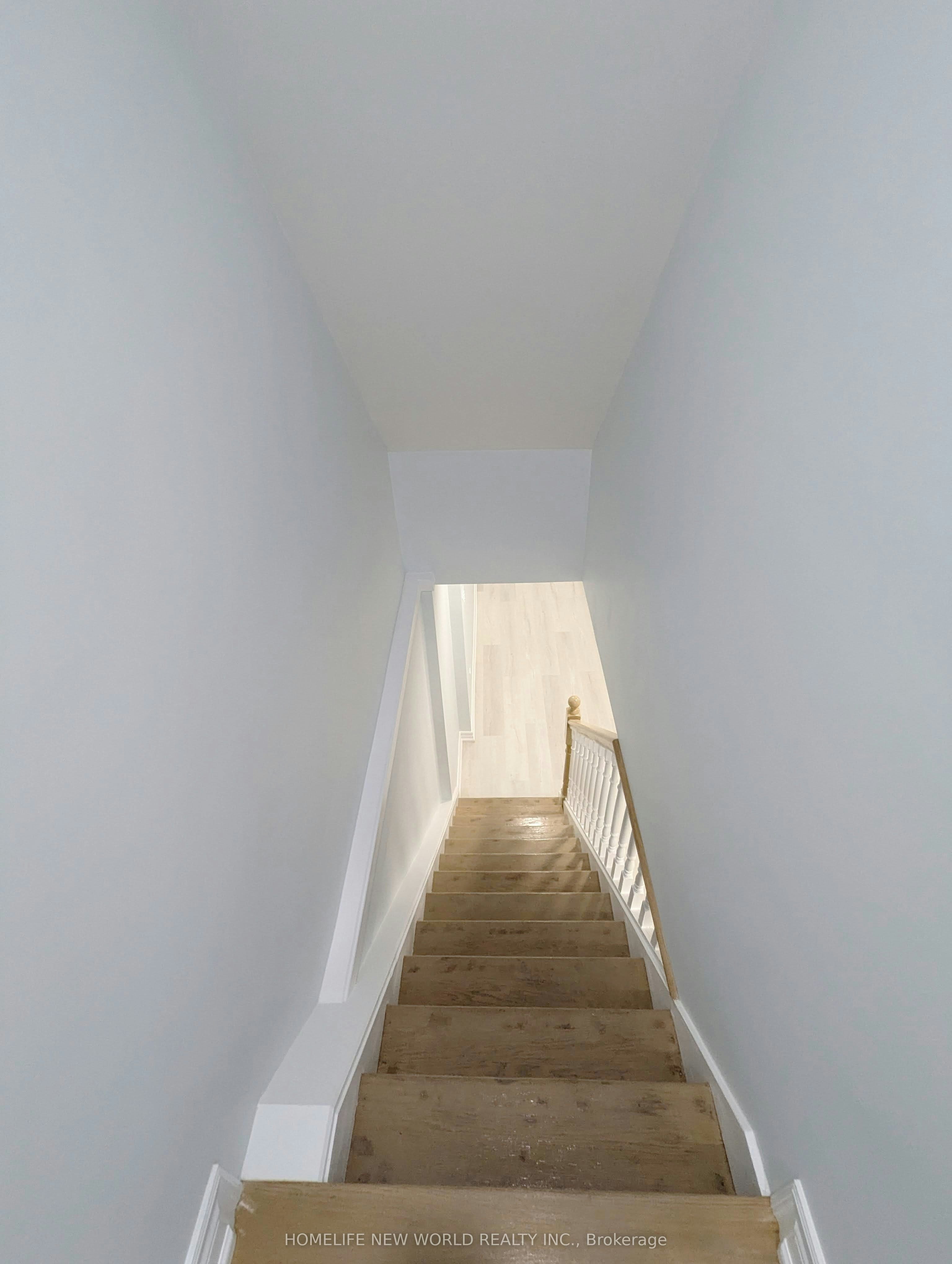 Lower-90 Oakvale Avenue, Toronto, ON, M4J 1J1 - 15