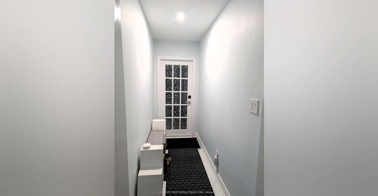 Lower-90 Oakvale Avenue, Toronto, ON, M4J 1J1 - 16
