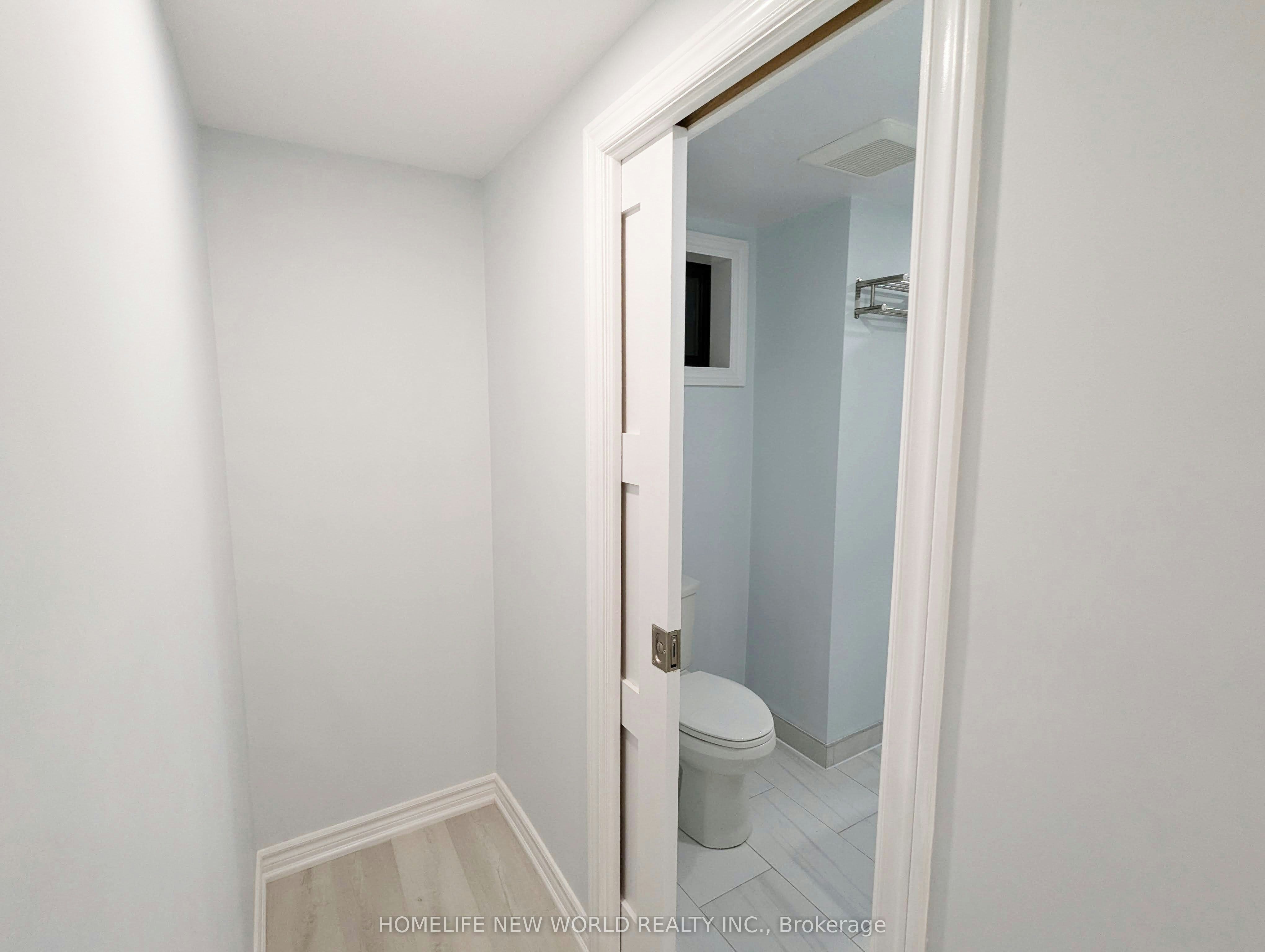 Lower-90 Oakvale Avenue, Toronto, ON, M4J 1J1 - 12