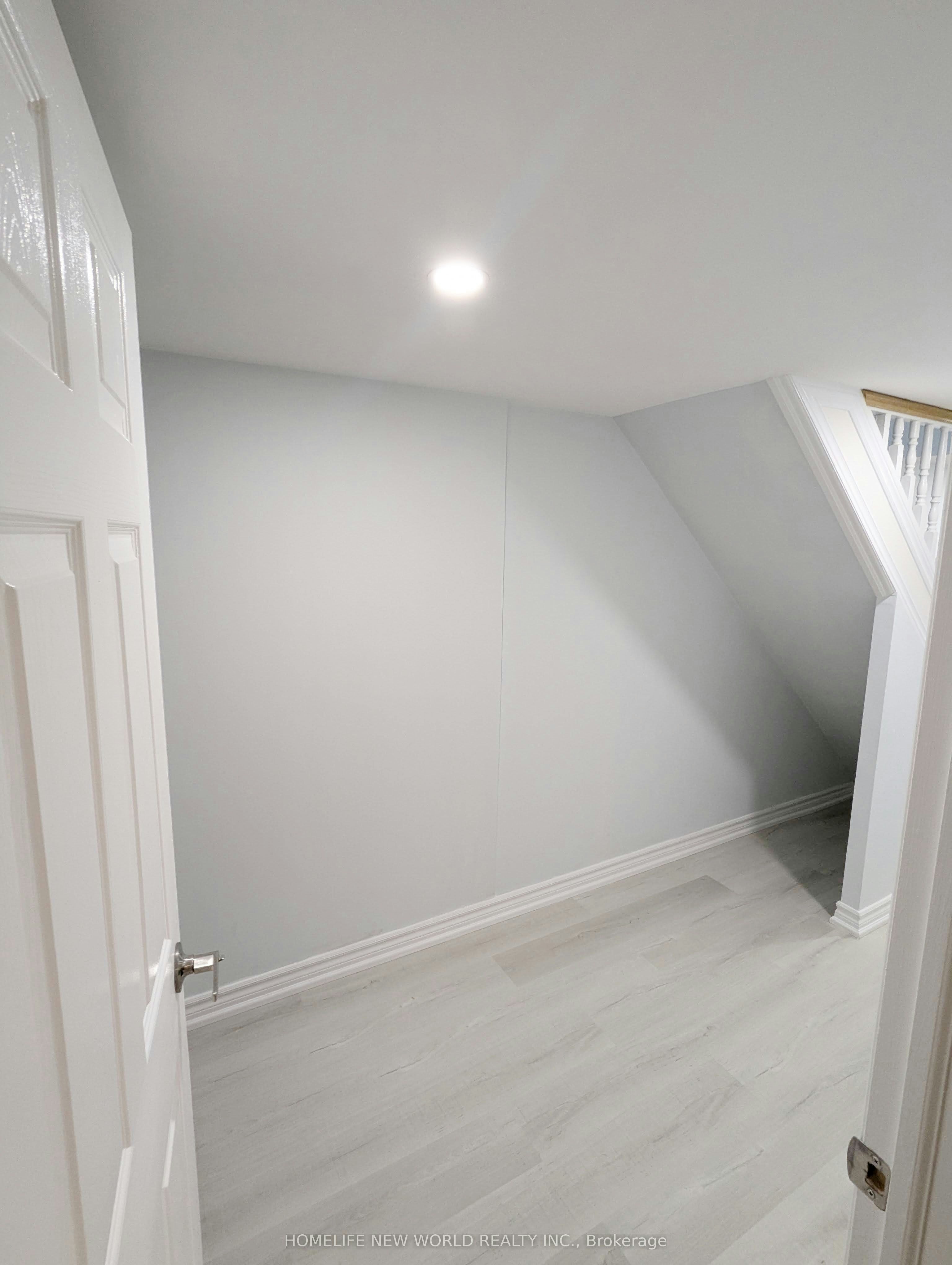 Lower-90 Oakvale Avenue, Toronto, ON, M4J 1J1 - 10