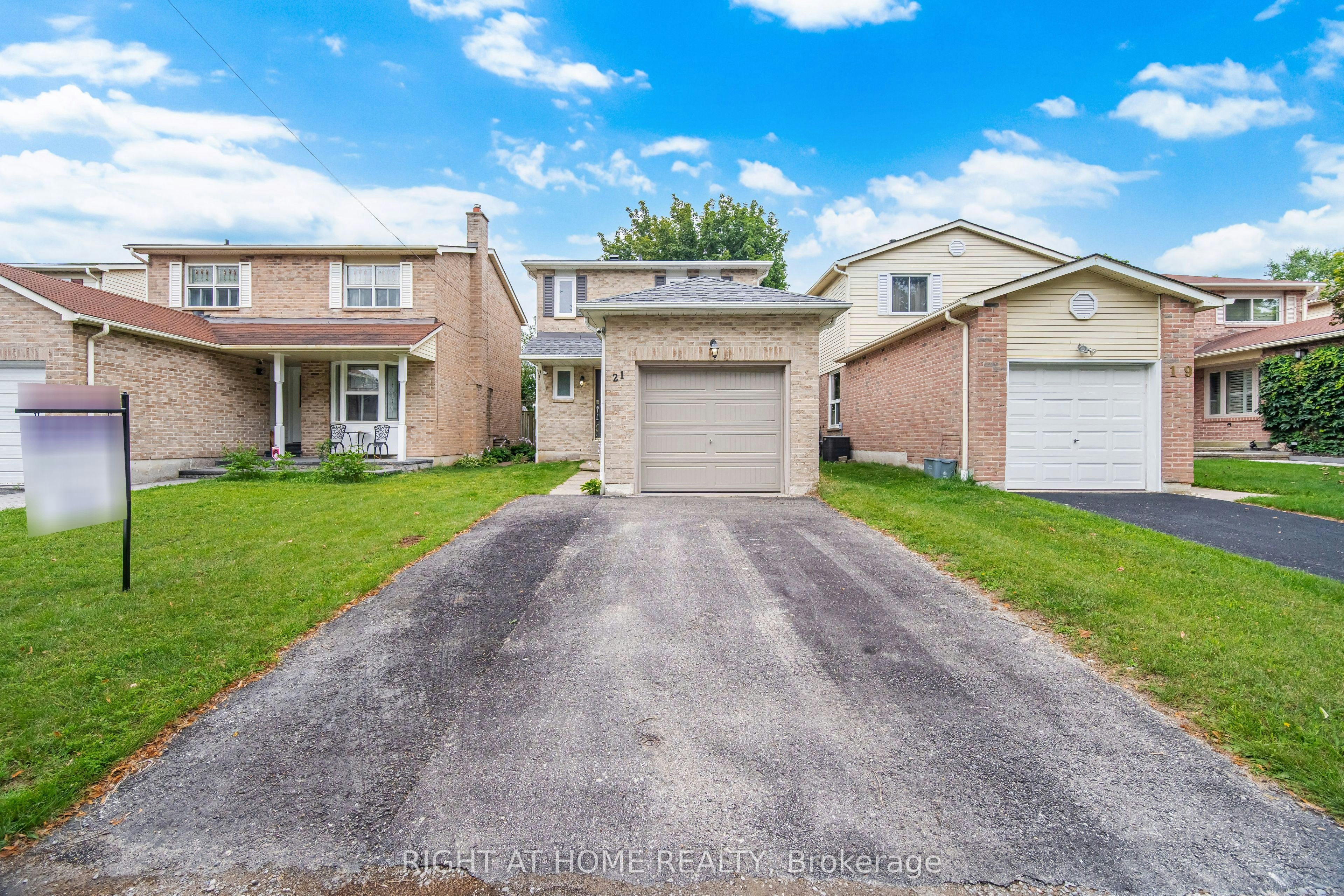 21 Dobson Drive, Ajax, ON, L1S 5C2