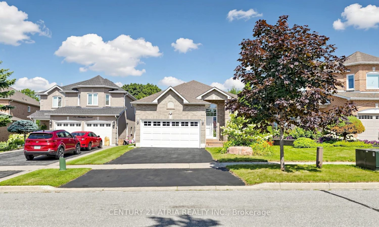 102 Huntington Crescent