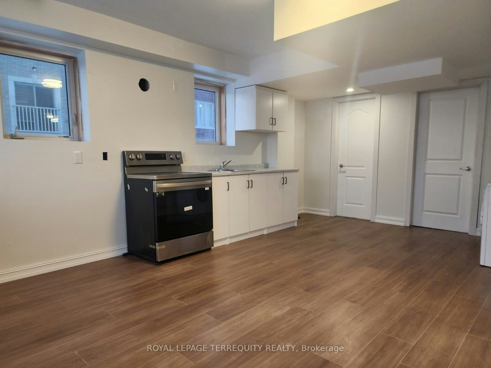 2540 Hibiscus Drive, Pickering, ON, L1X 0M6 - 2