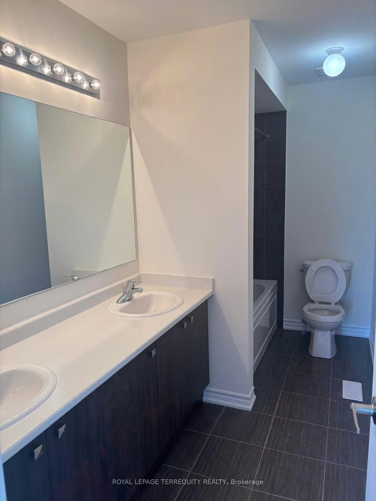 2540 Hibiscus Drive, Pickering, ON, L1X 0M6 - 33