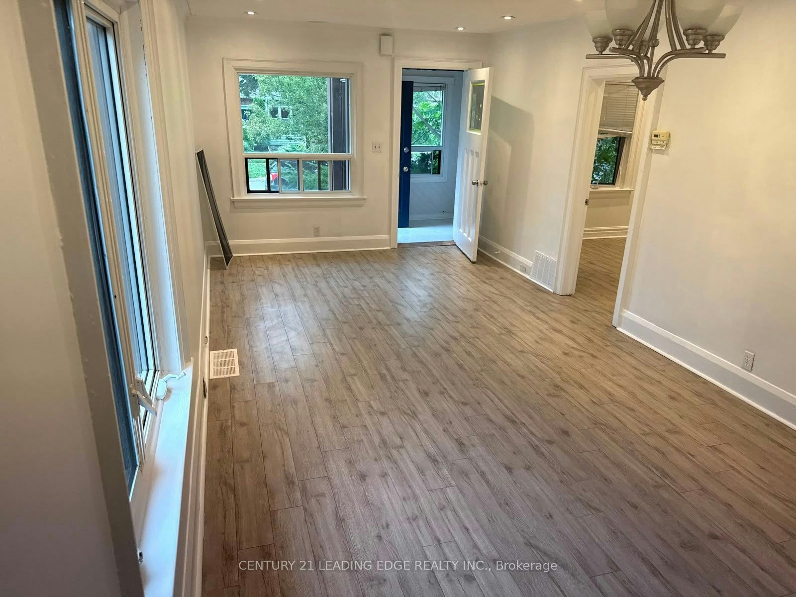 631 Christie Avenue, Oshawa, ON, L1G 4L8 - 6
