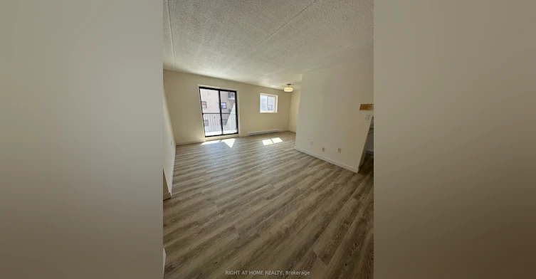 201-555 Oxford Street, Oshawa, ON, L1J 3V5