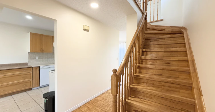 1502 O'hara Court, Oshawa, ON, L1J 8A3 - 2