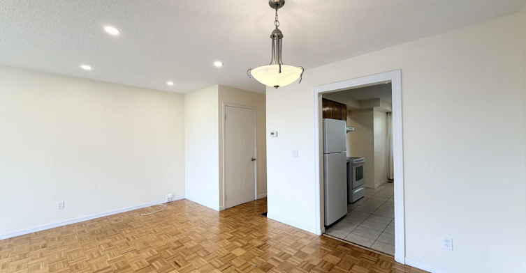 1502 O'hara Court, Oshawa, ON, L1J 8A3 - 9