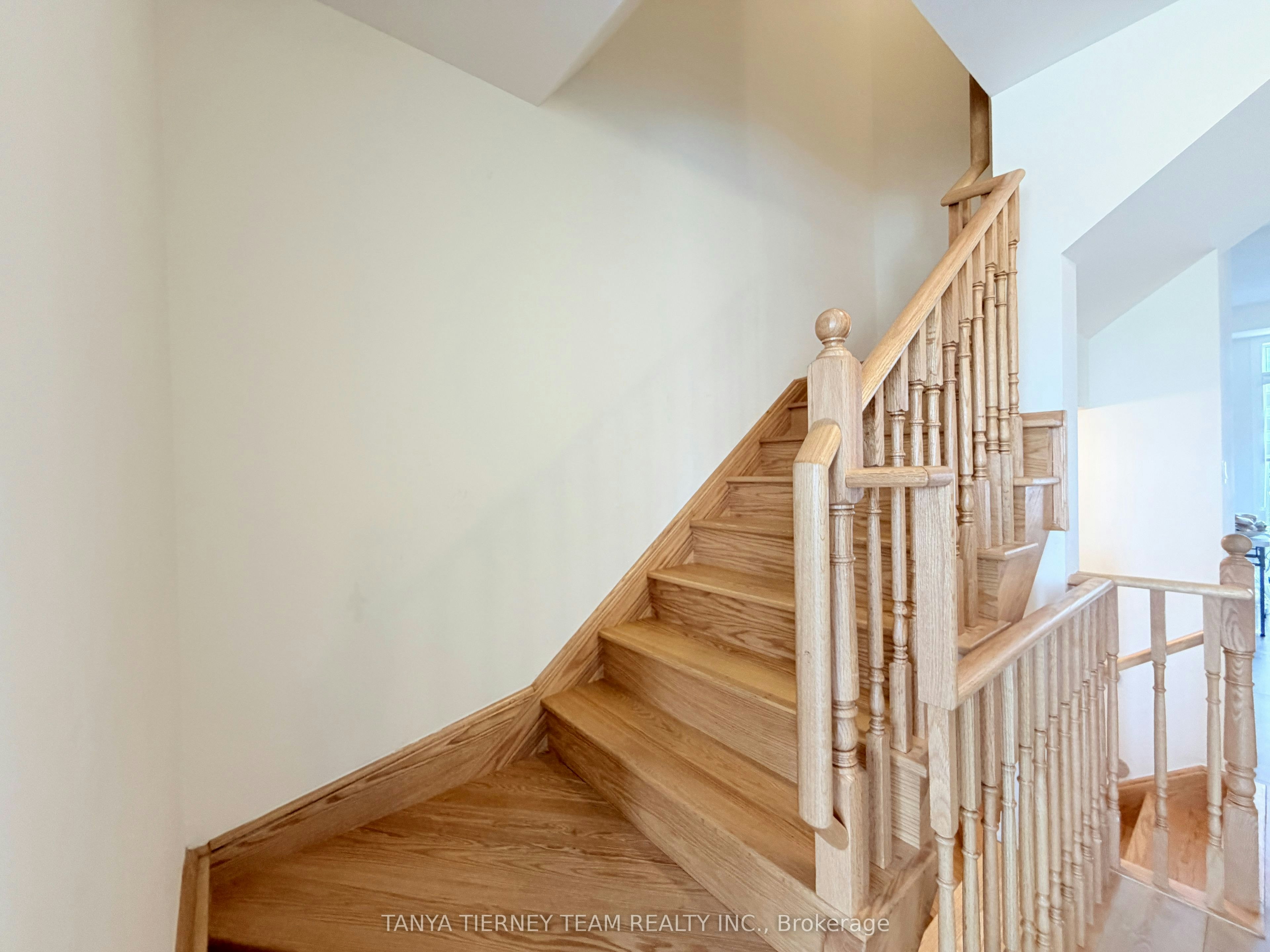 56 Emmas Way, Whitby, ON, L1R 0S7 - 21
