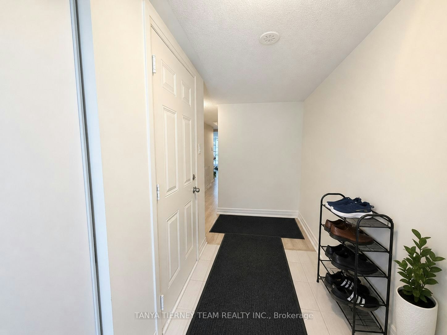 56 Emmas Way, Whitby, ON, L1R 0S7 - 4
