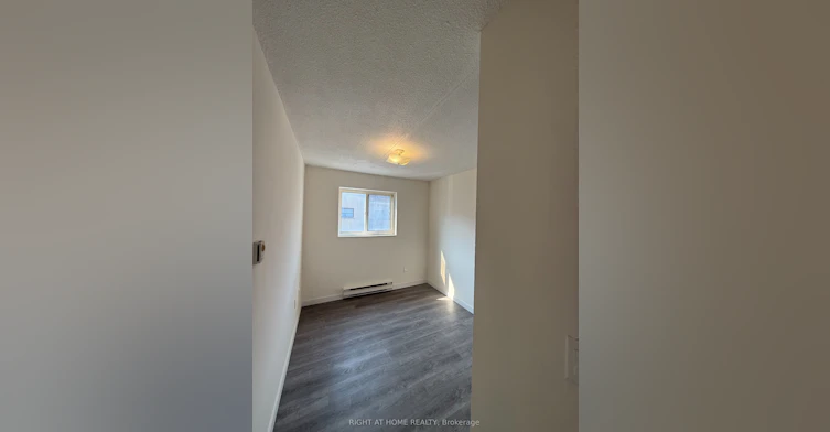 205-555 Oxford Street, Oshawa, ON, L1J 3V5 - 4