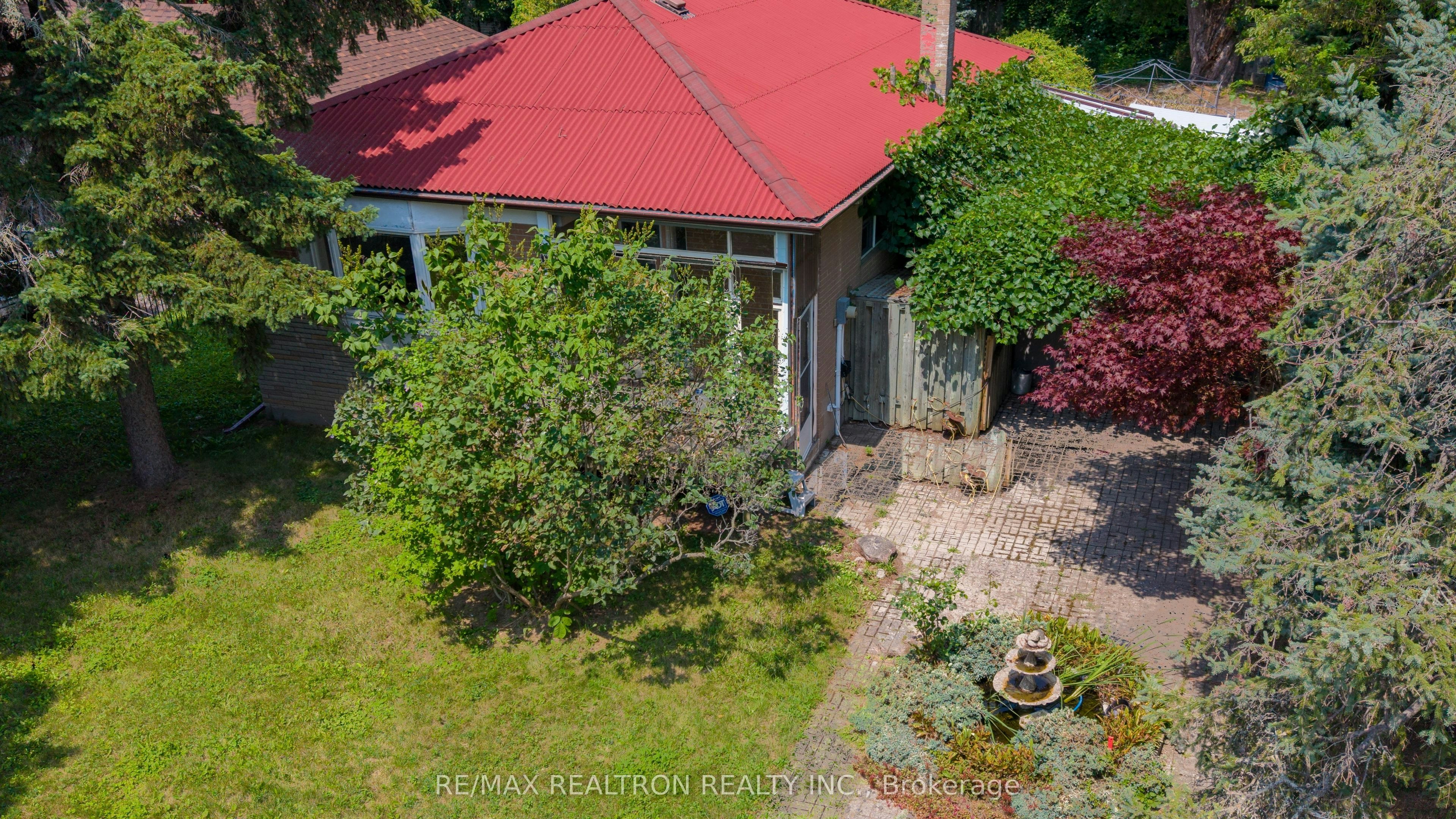 5332 Lawrence Avenue E, Toronto, ON, M1C 1R4 - 5