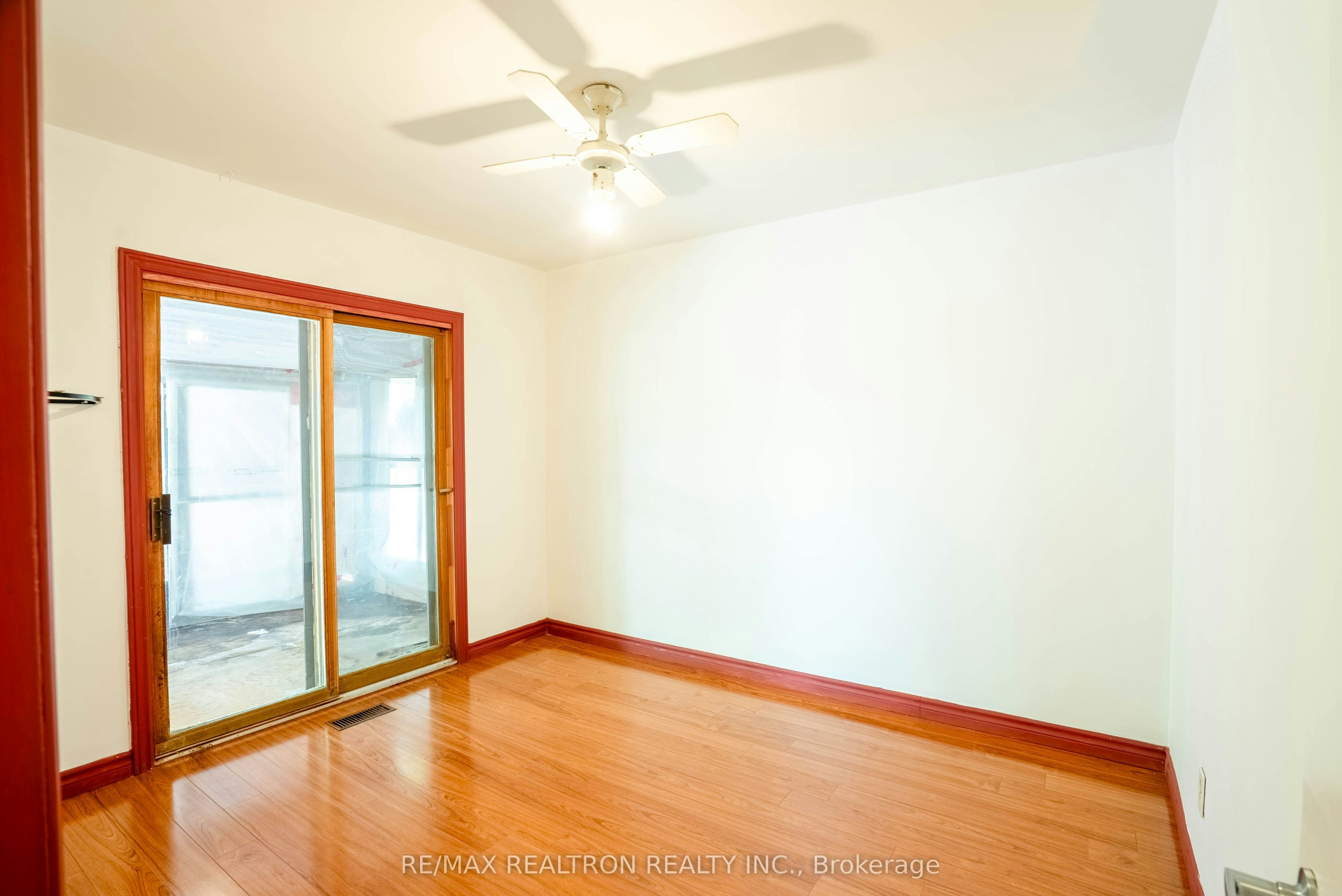 5332 Lawrence Avenue E, Toronto, ON, M1C 1R4 - 18