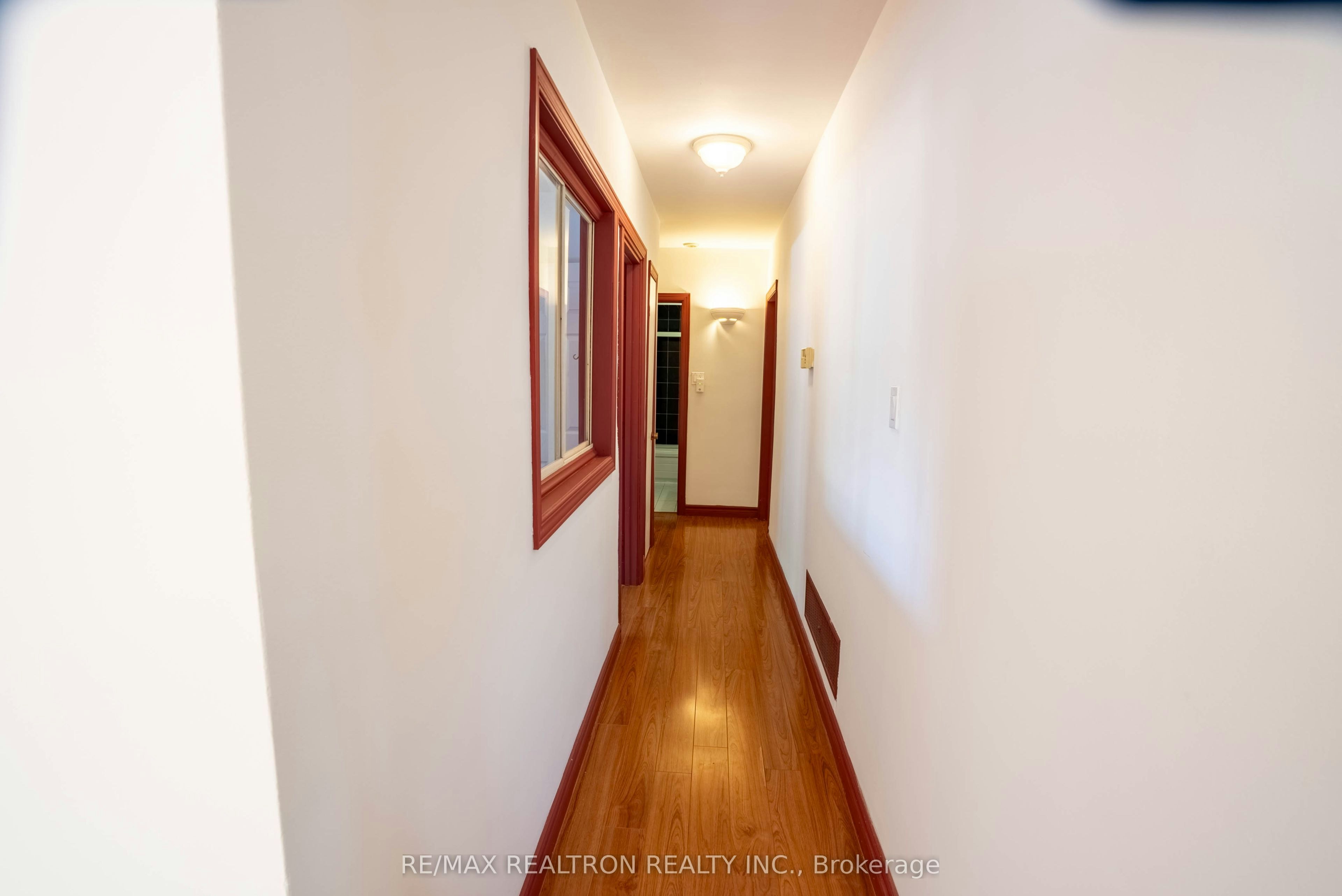 5332 Lawrence Avenue E, Toronto, ON, M1C 1R4 - 11