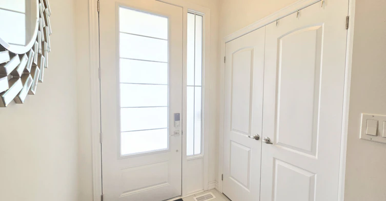 1986 Lowry Drive, Oshawa, ON, L1L 0S3 - 2
