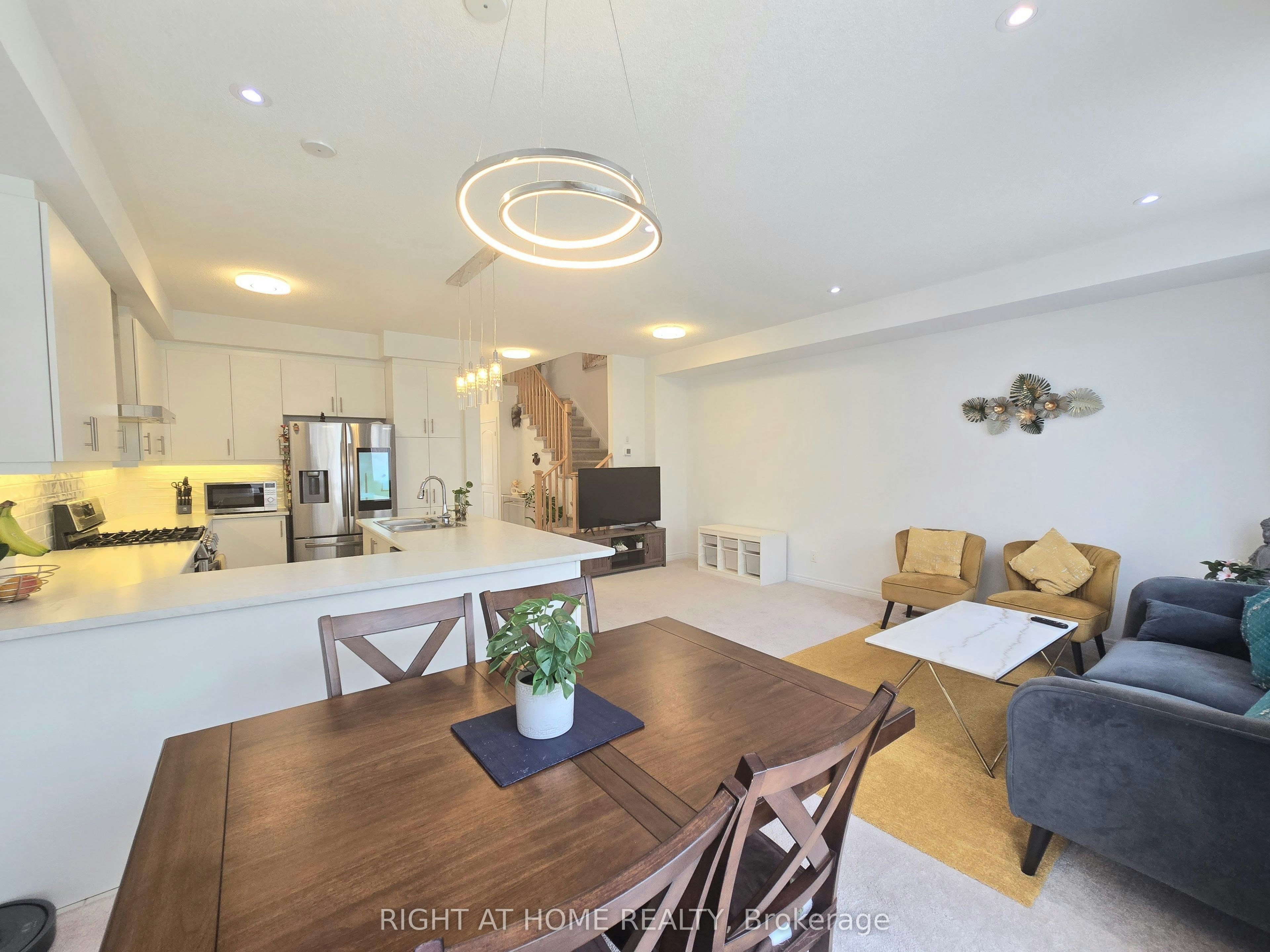 1986 Lowry Drive, Oshawa, ON, L1L 0S3 - 9