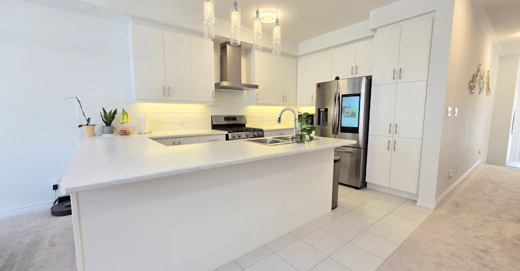 1986 Lowry Drive, Oshawa, ON, L1L 0S3 - 4