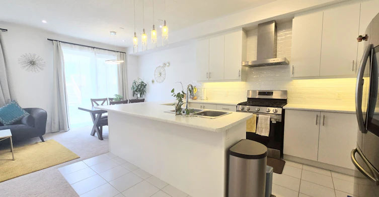 1986 Lowry Drive, Oshawa, ON, L1L 0S3 - 7