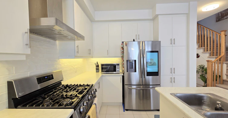 1986 Lowry Drive, Oshawa, ON, L1L 0S3 - 8
