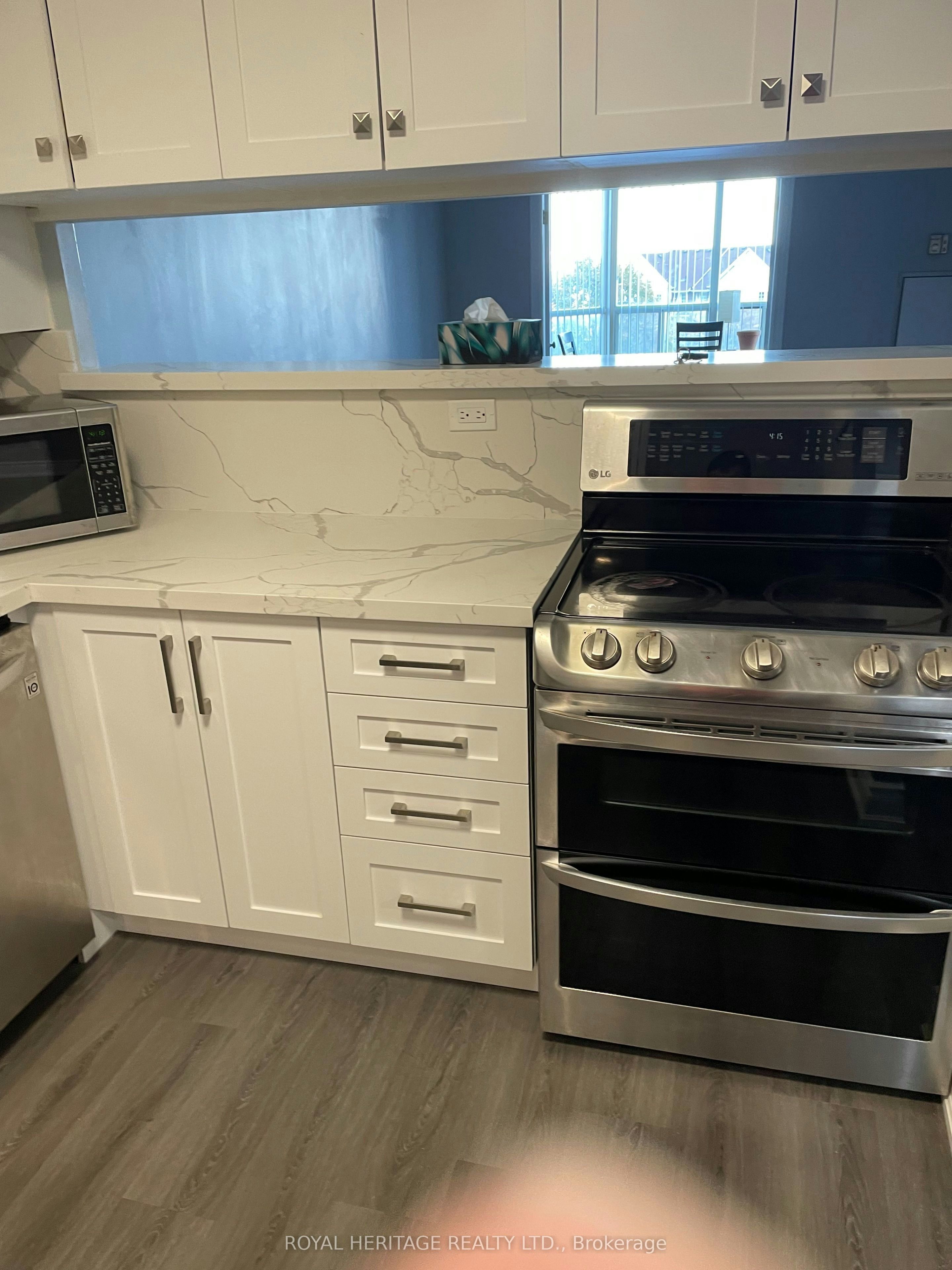 402-1890 Valley Farm Road, Pickering, ON, L1V 6B4 - 5