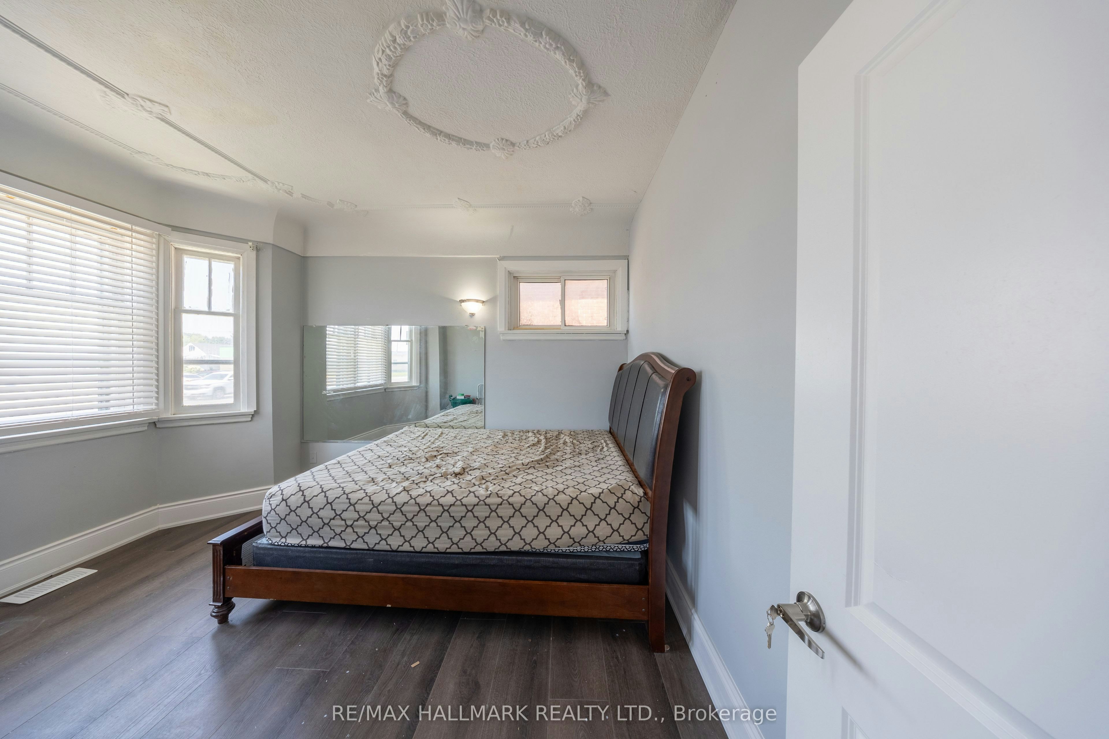 559 Ritson Road S, Oshawa, ON, L1H 5K6 - 8
