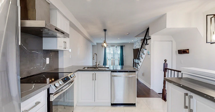 18-1635 Pickering Parkway, Pickering, ON, L1V 6W8 - 13
