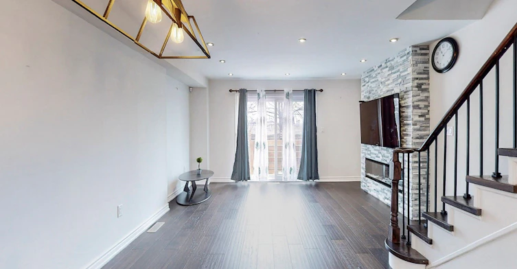 18-1635 Pickering Parkway, Pickering, ON, L1V 6W8 - 3