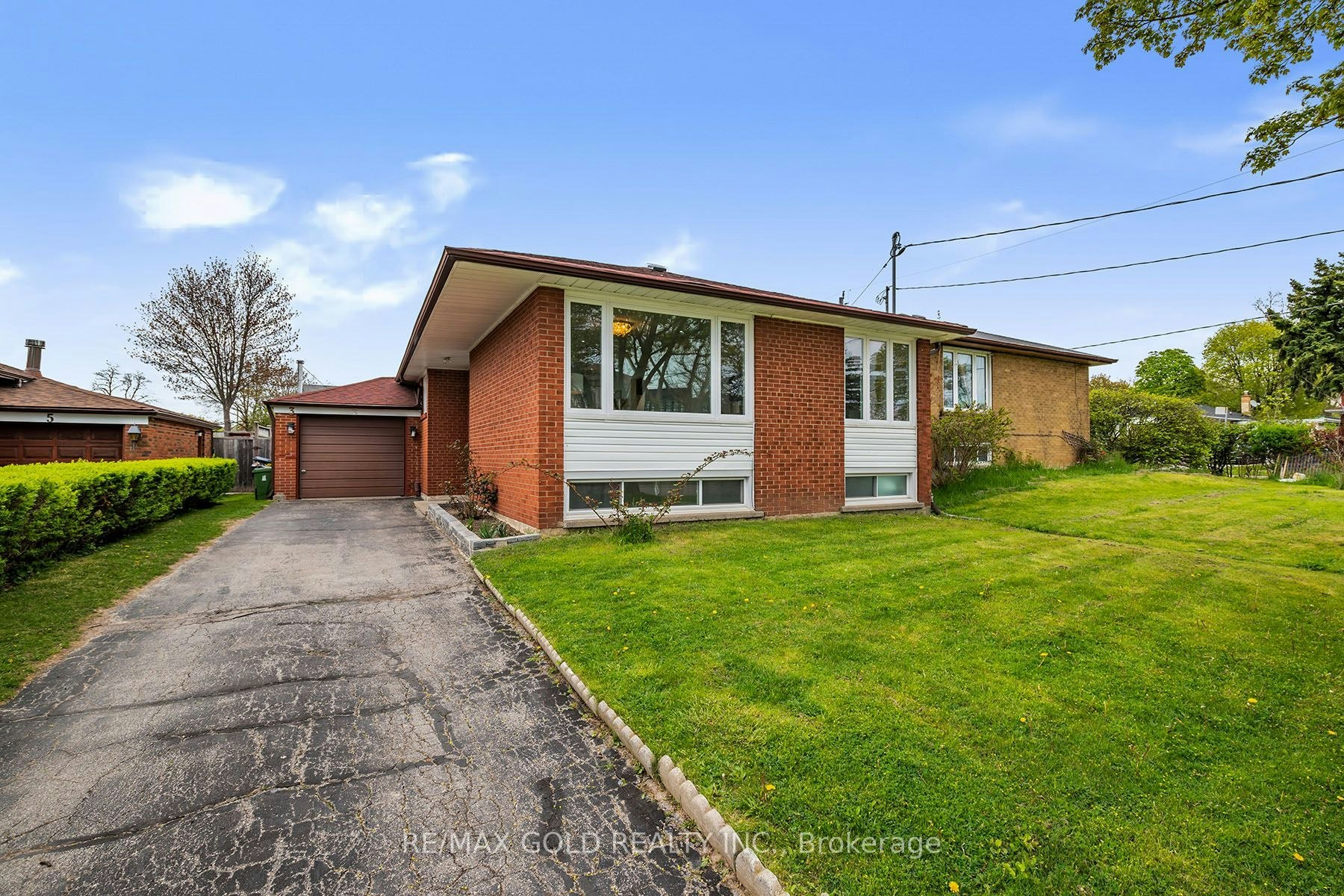 3 Willamere Drive, Toronto, ON, M1M 1W5