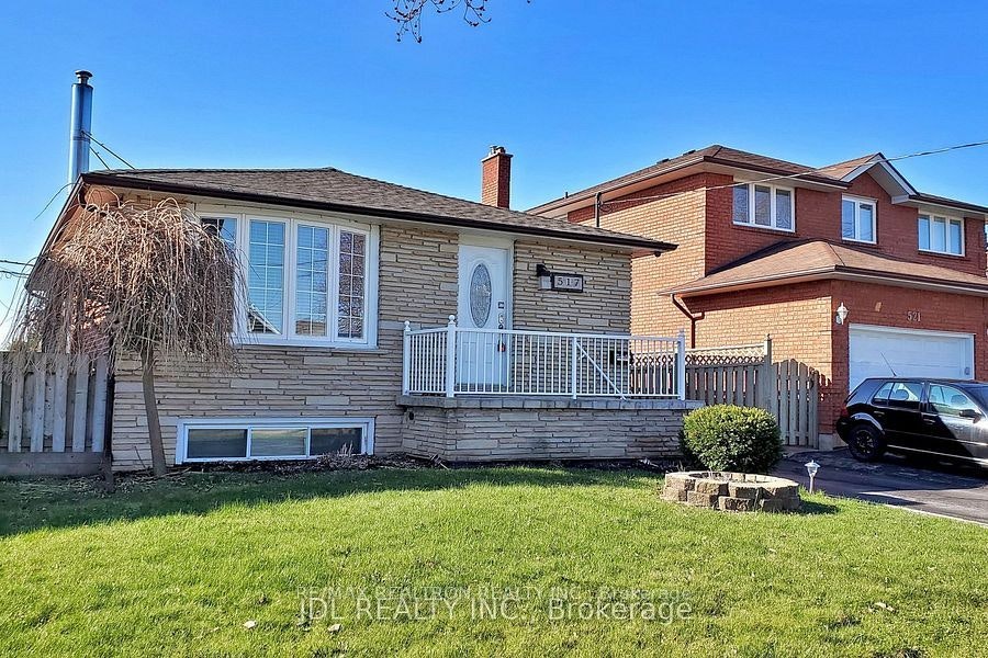 517 Fairleigh Avenue, Oshawa, ON, L1J 2W7
