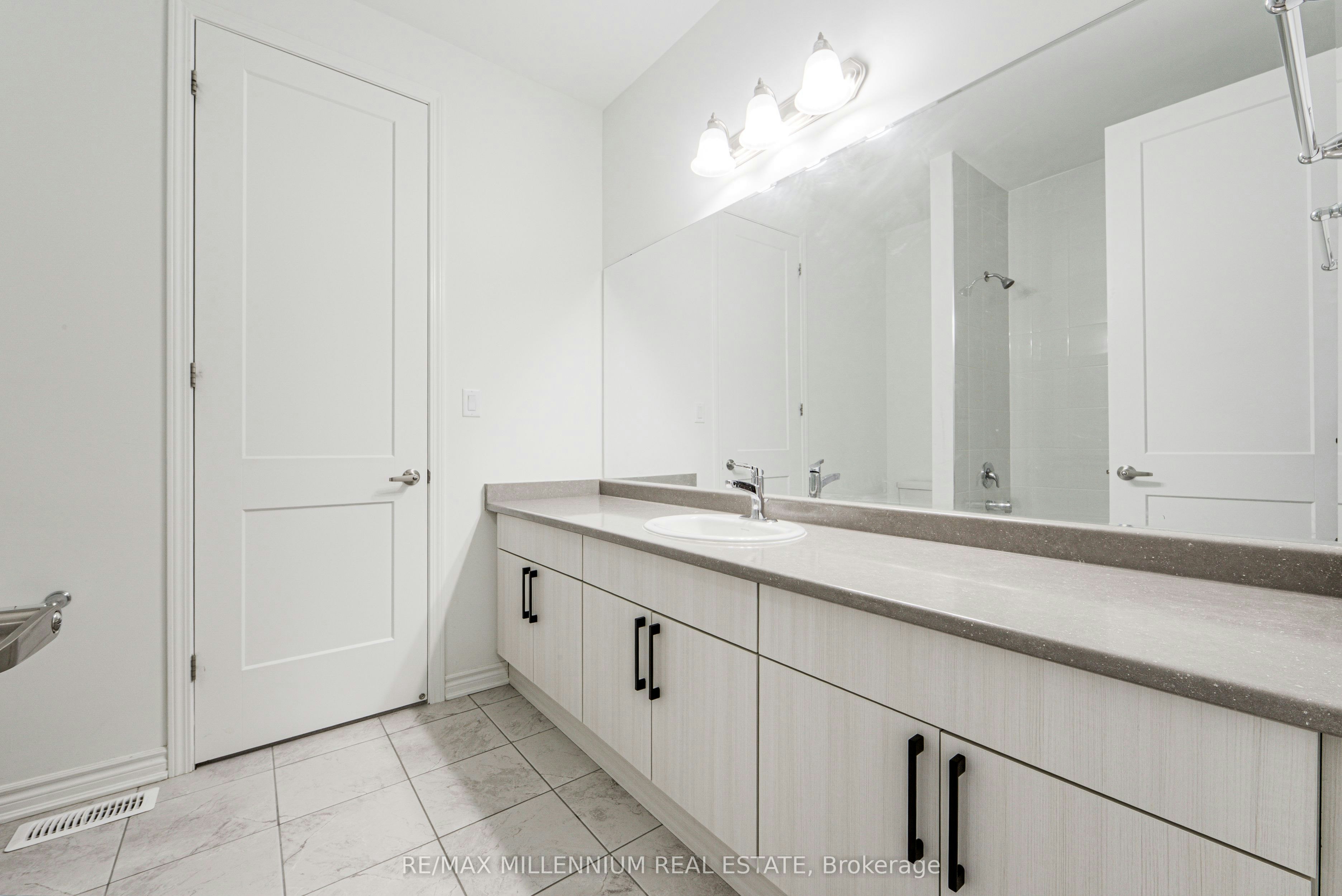 1504 Scarlett Trail, Pickering, ON, L1X 0P1 - 36