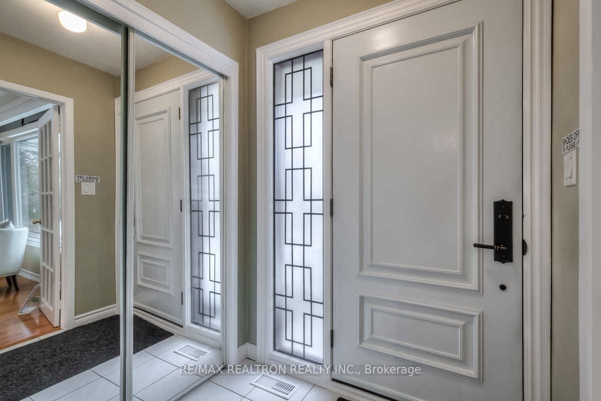 101 Dunelm Street, Toronto, ON, M1J 3G3 - 2