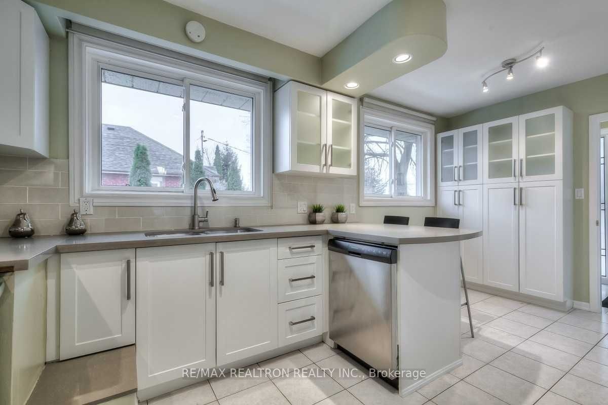 101 Dunelm Street, Toronto, ON, M1J 3G3 - 8